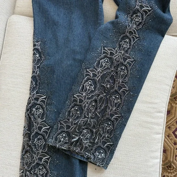 Boston Proper Dark Blue Denim Jeans Pants embroidered floral Sequins Sz 16 - Picture 2 of 10